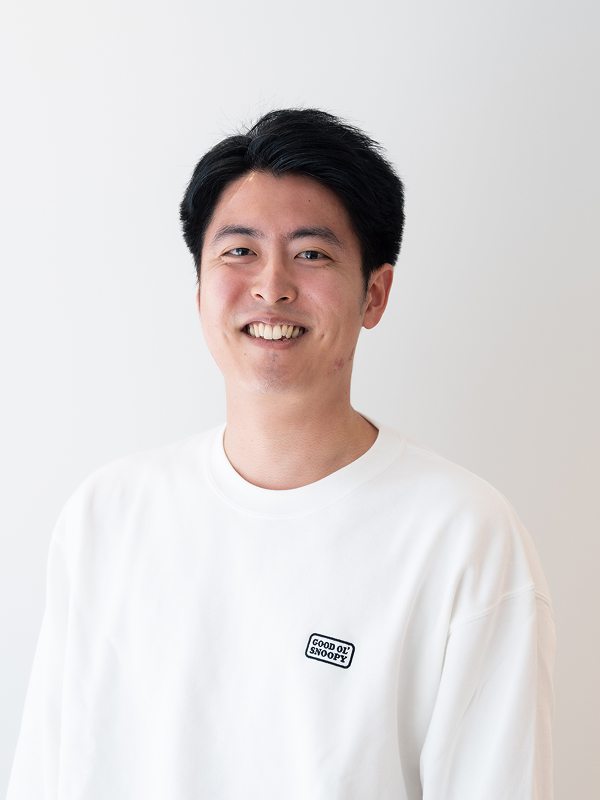 荒木さん（広告運用）の顔写真