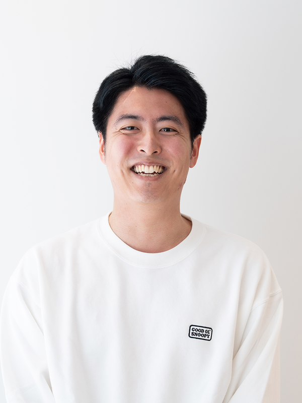 荒木さん（広告運用）の顔写真