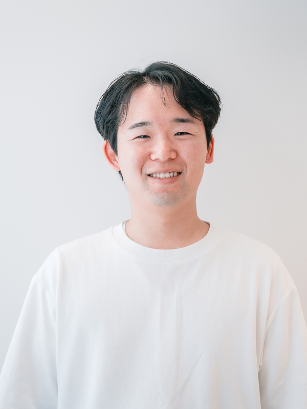 亀山さん（データマネジメント）の顔写真